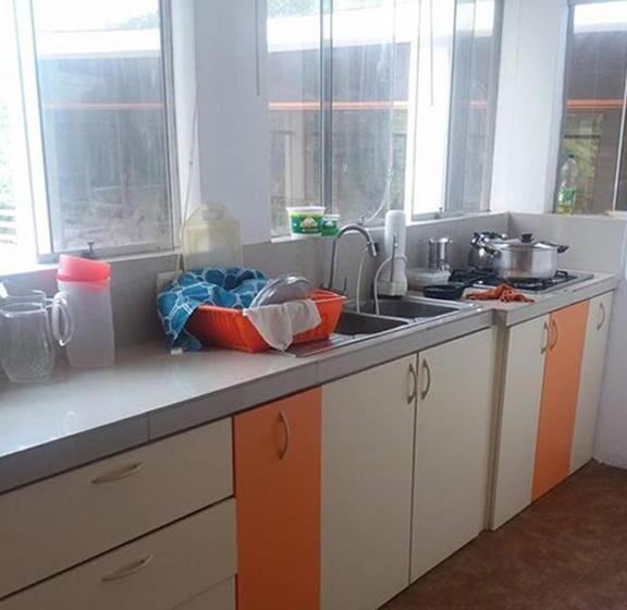 Otel La Colina, Casa Hospedaje