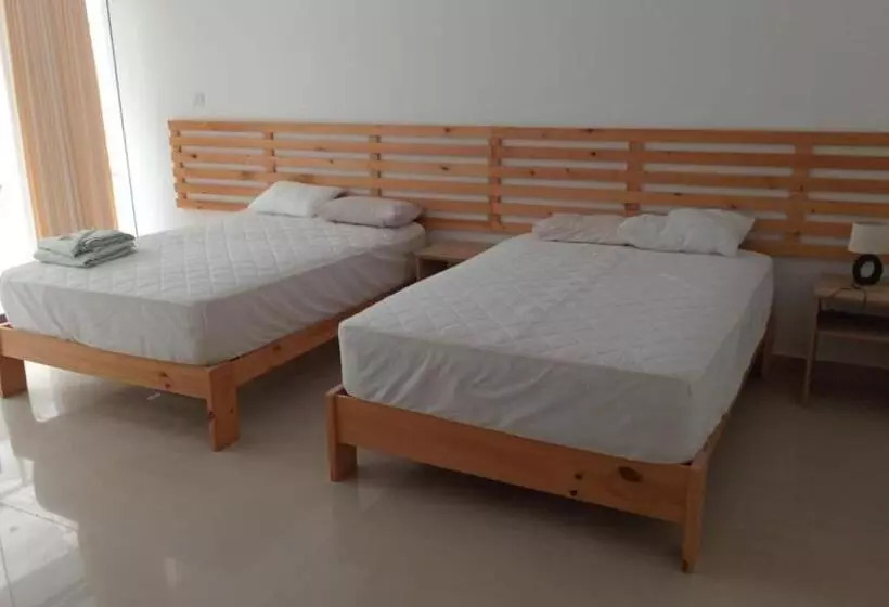 Hotelli La Colina, Casa Hospedaje