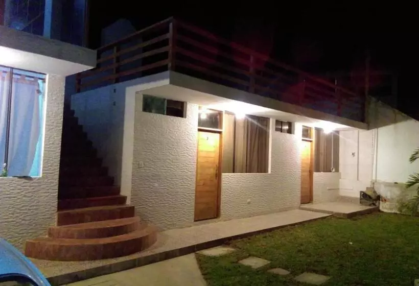 Hotelli La Colina, Casa Hospedaje