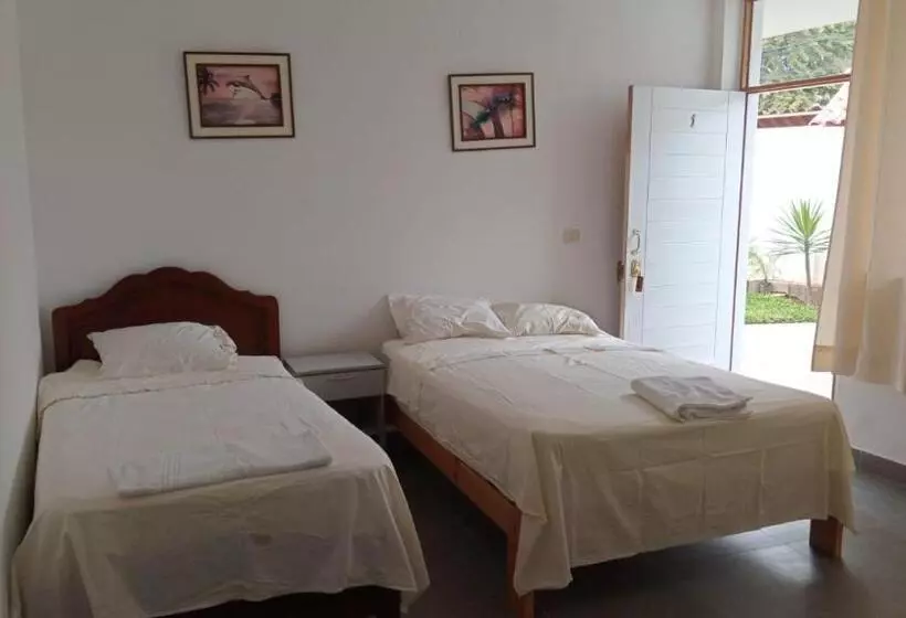 Hotelli La Colina, Casa Hospedaje
