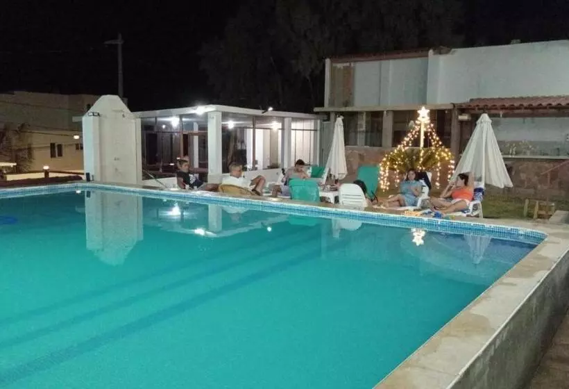 Hotelli La Colina, Casa Hospedaje