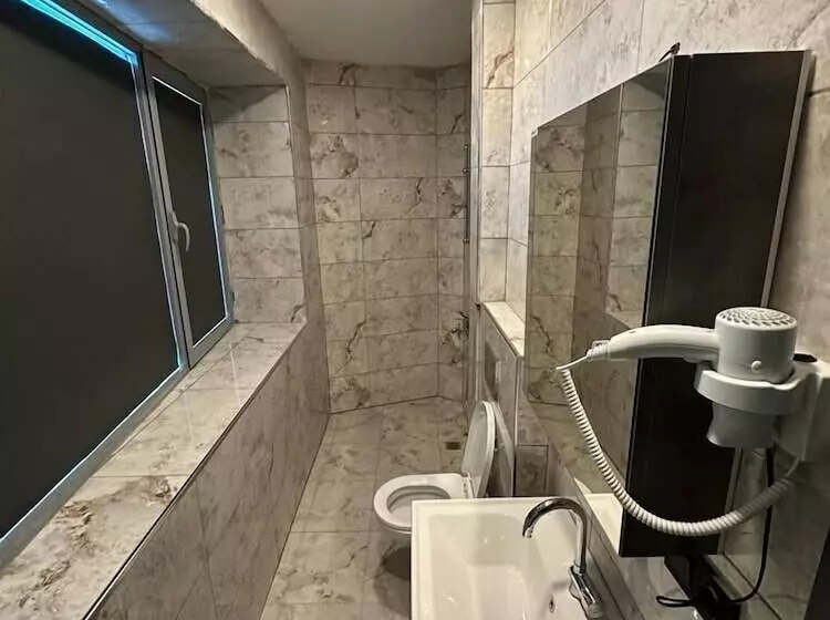 ホテル Lucca Suites