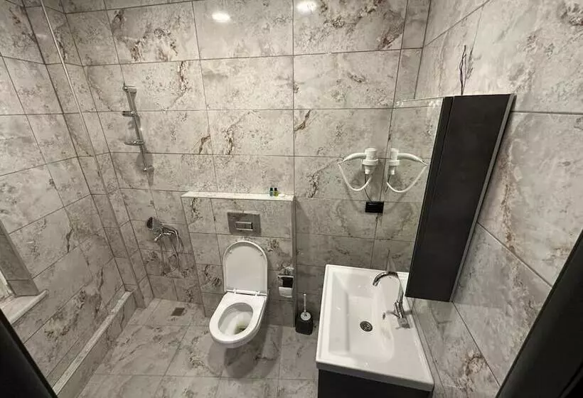 ホテル Lucca Suites