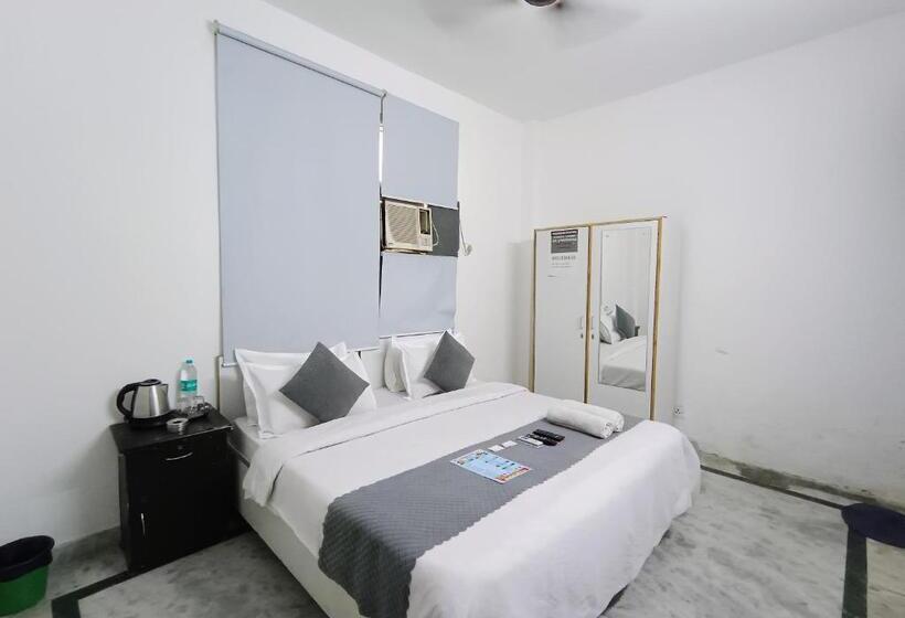 酒店 Hauz Khas Fort View