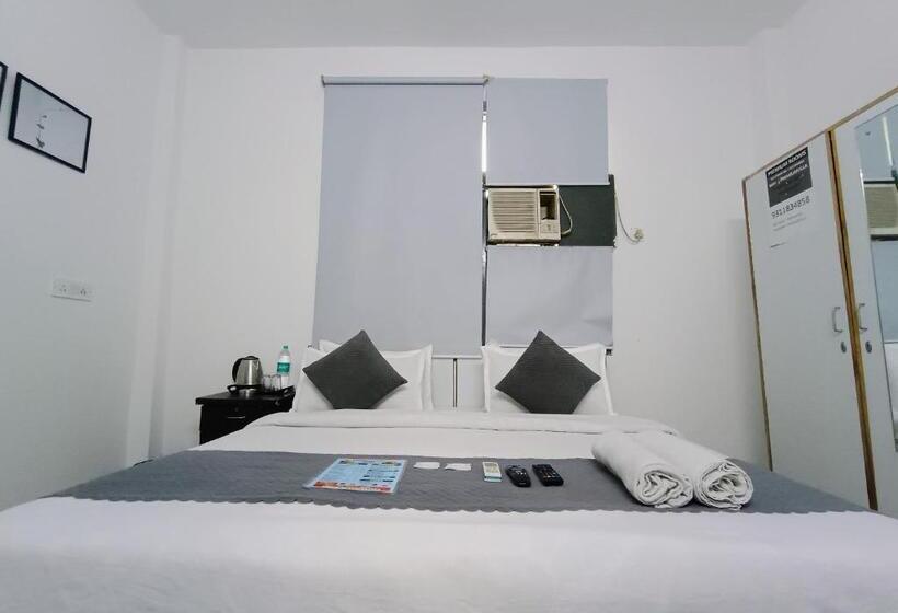 酒店 Hauz Khas Fort View