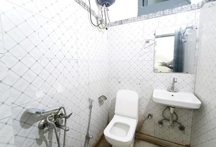 酒店 Hauz Khas Fort View