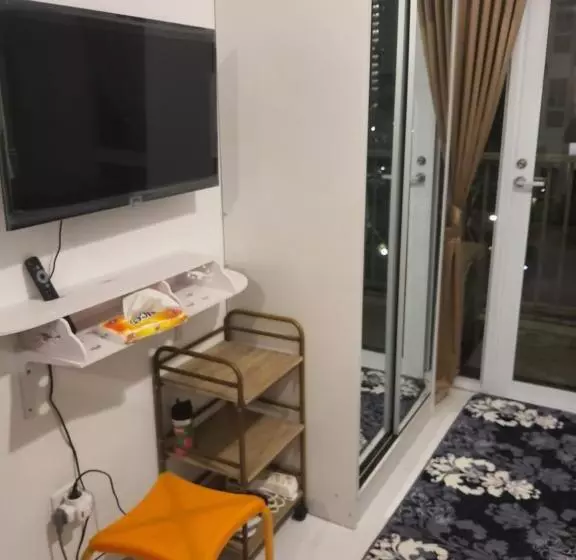 Tokyo Riverside Apartemen