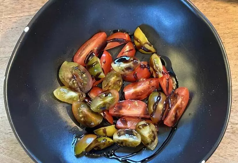 Aamiaismajoitus (B&B) Evis Cottage