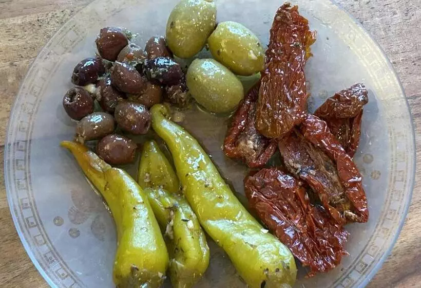 Aamiaismajoitus (B&B) Evis Cottage