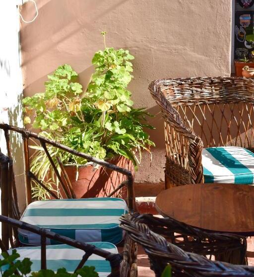 ベッドアンドブレックファースト Hospedajeloscardones