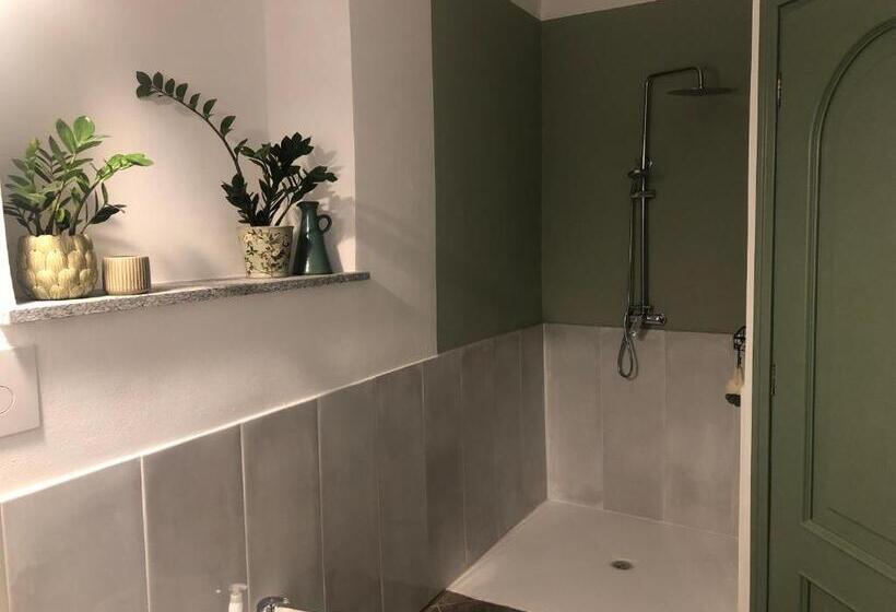 تختخواب و صبحانه I Tre Merli