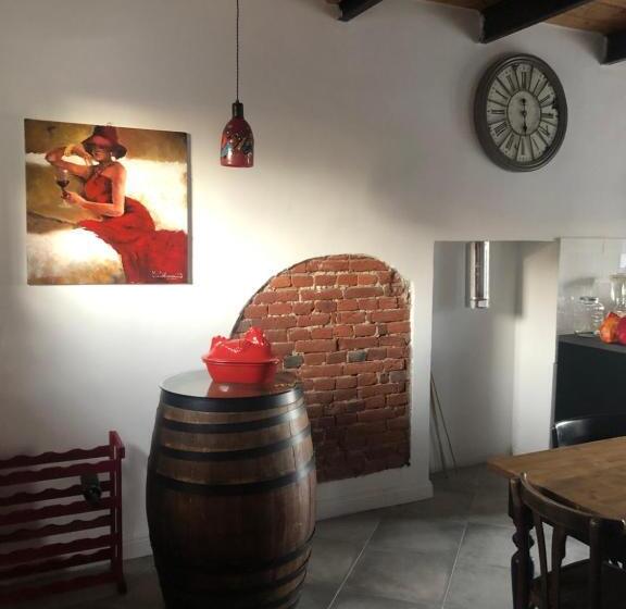 تختخواب و صبحانه I Tre Merli