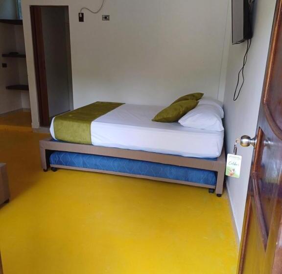 Eco Hotel La Cascada