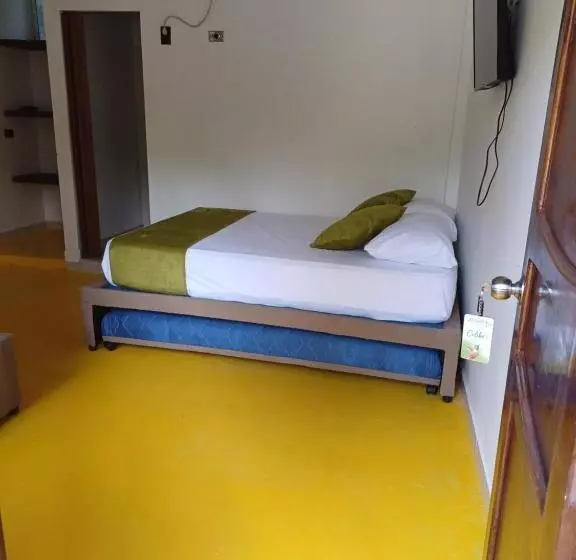 Eco Hotel La Cascada