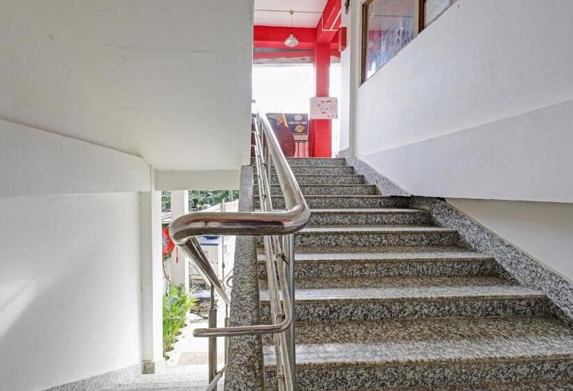 Hotel O Lakhi Guest House