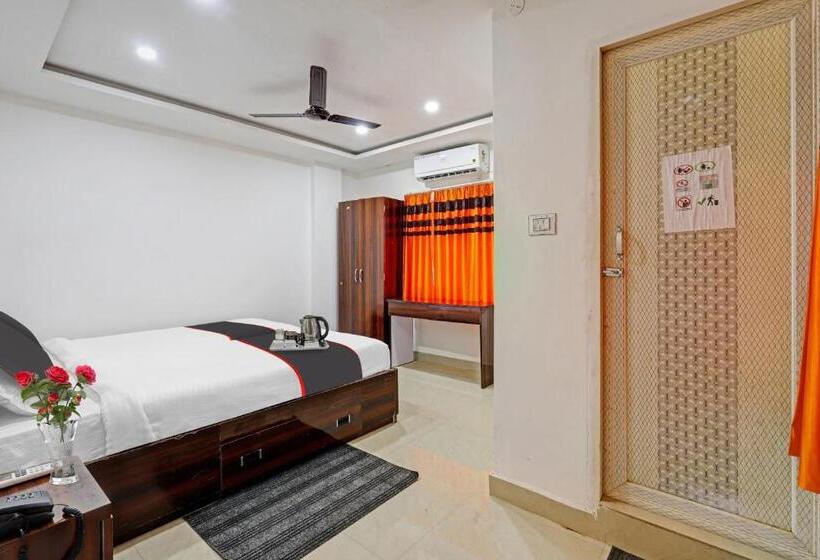 Hotel O Lakhi Guest House