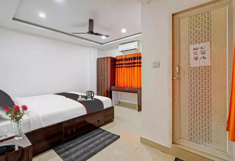 Hotelli O Lakhi Guest House