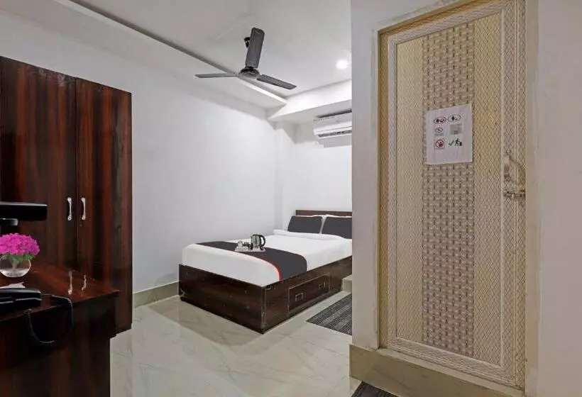 Hotelli O Lakhi Guest House