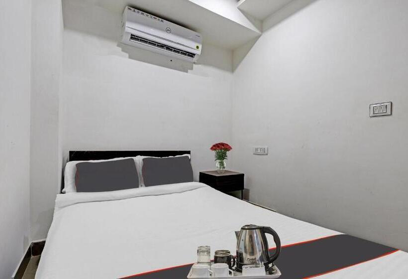 Hotel O Lakhi Guest House