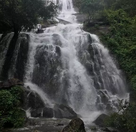 Hotelli Gairah Resort