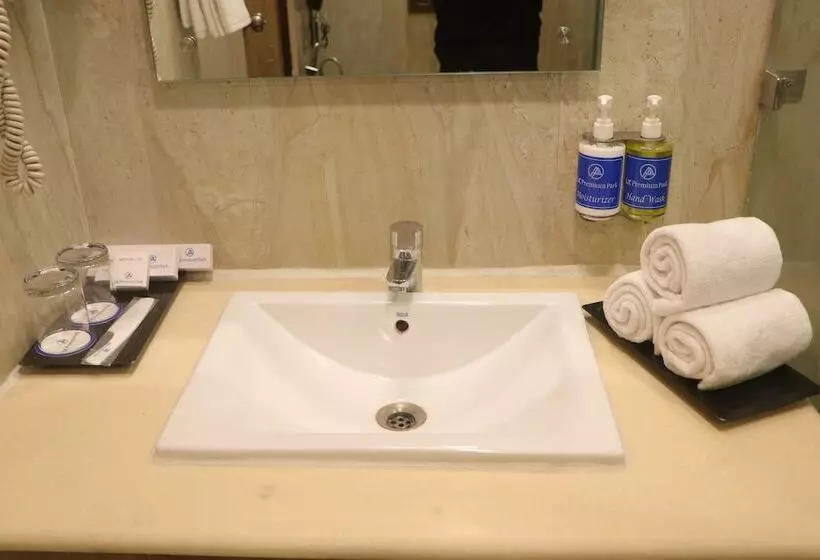 ホテル Sk Premium Park, World Square Mall