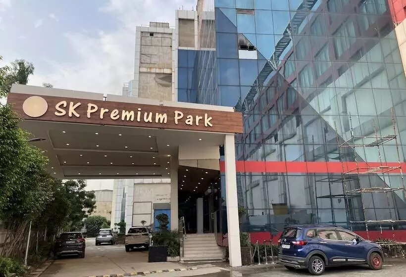 ホテル Sk Premium Park, World Square Mall