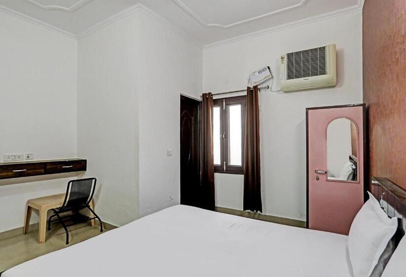 בית מלון כפרי Taj Guest House