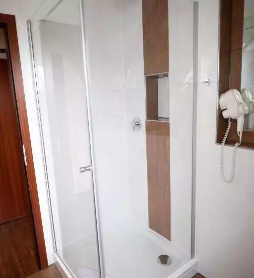 Hotelli Vier Jahreszeiten