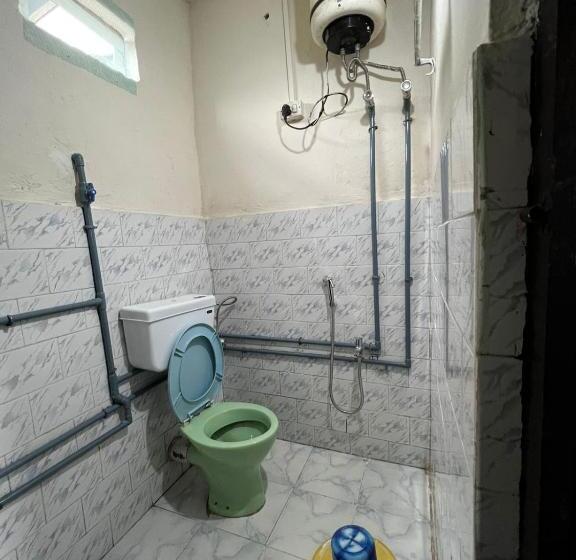 ホテル Yankee Village Retreat, Rishop