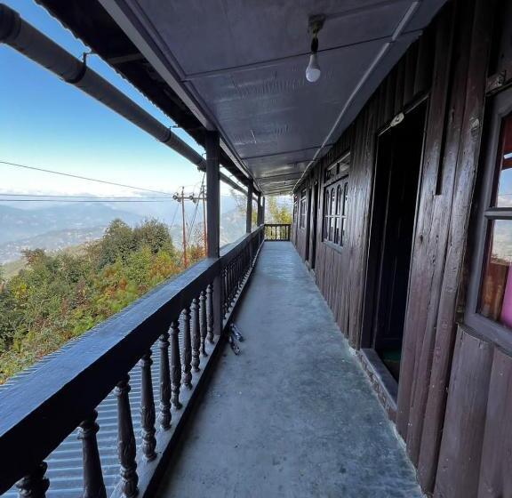 ホテル Yankee Village Retreat, Rishop