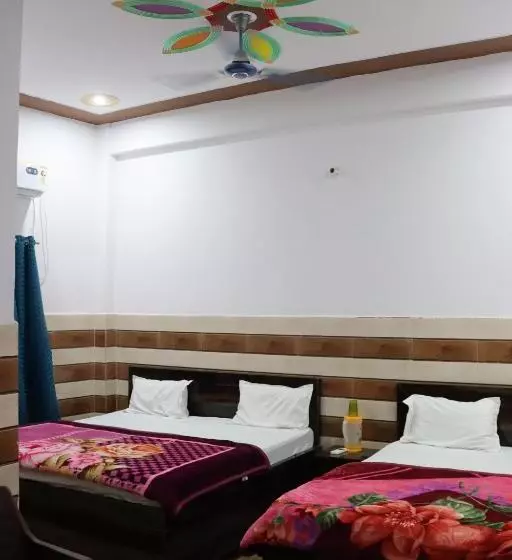 ペンション K.d. Dham Near Prem Mandir