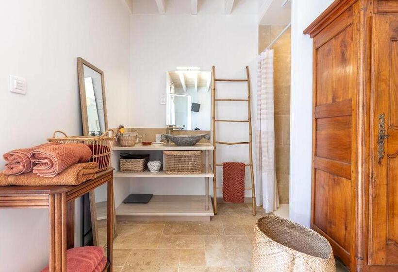 פנסיון L As De Seur