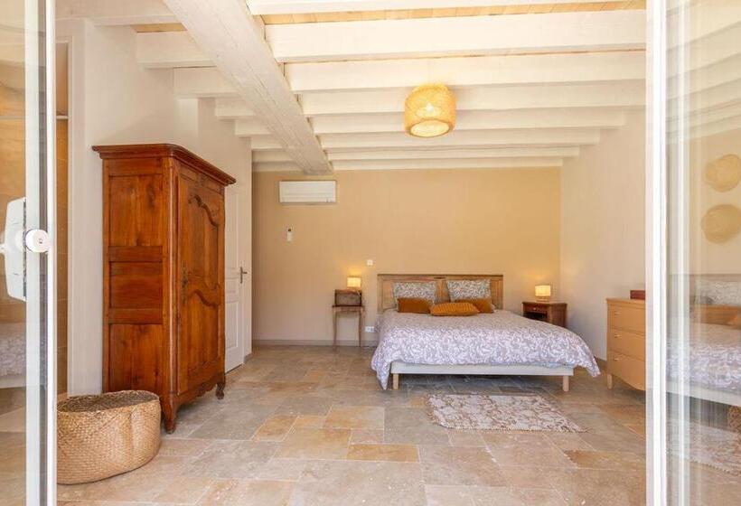 פנסיון L As De Seur