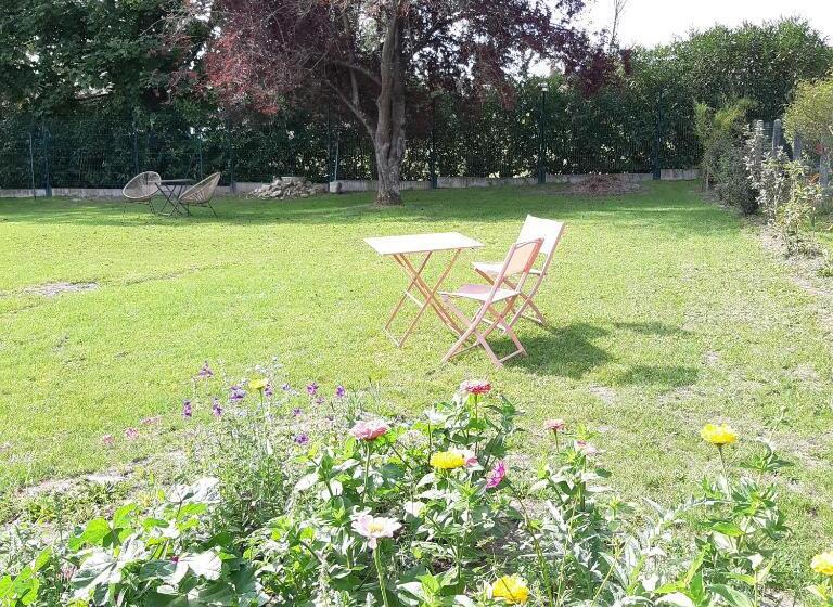 פנסיון L As De Seur