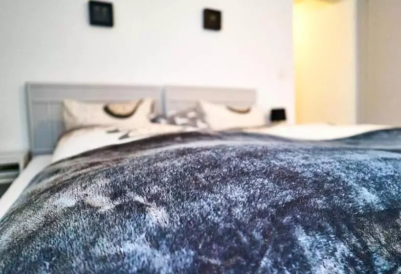 Majatalo Tripple Room With Bathroom