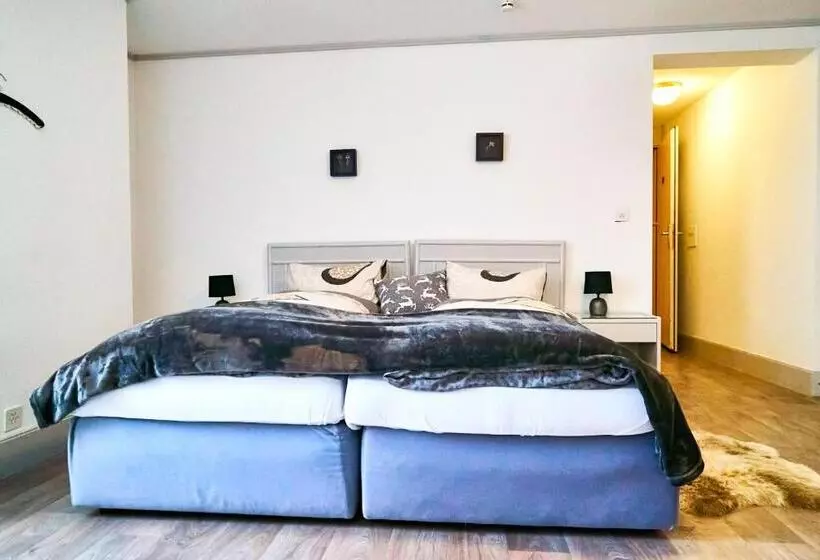 Majatalo Tripple Room With Bathroom