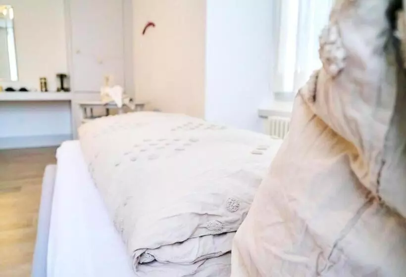 Majatalo Tripple Room With Bathroom