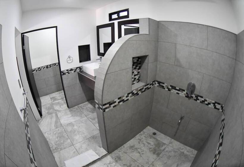 Republik Hotel, Bistro And Nightclub On Site