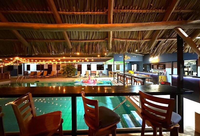 Republik Hotel, Bistro And Nightclub On Site