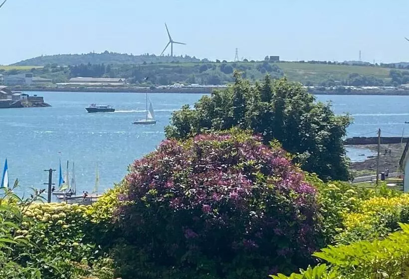 ベッドアンドブレックファースト Oakhurst Guesthouse