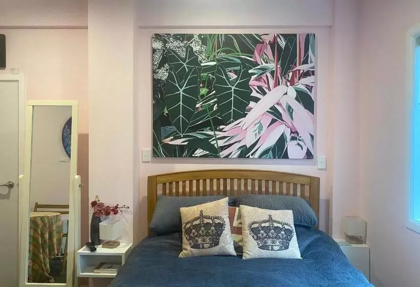 Aamiaismajoitus (B&B) Stay At The Art Gallery