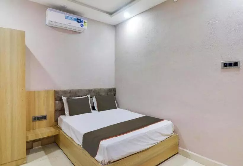 Collection O Hotel Fort Inn