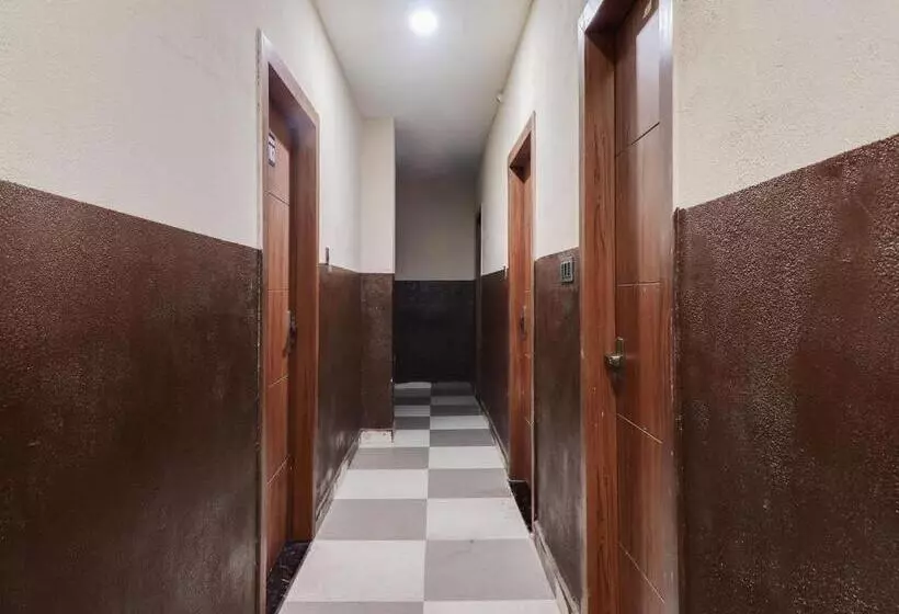 Collection O Hotel Fort Inn