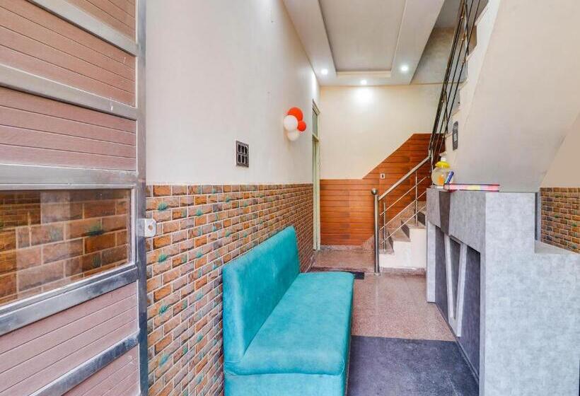 Collection O Hotel Fort Inn