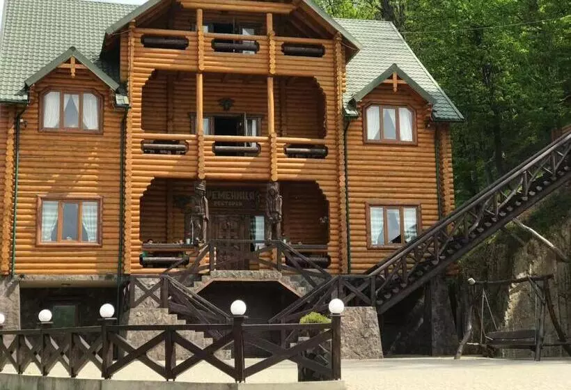 ホテル кремениця