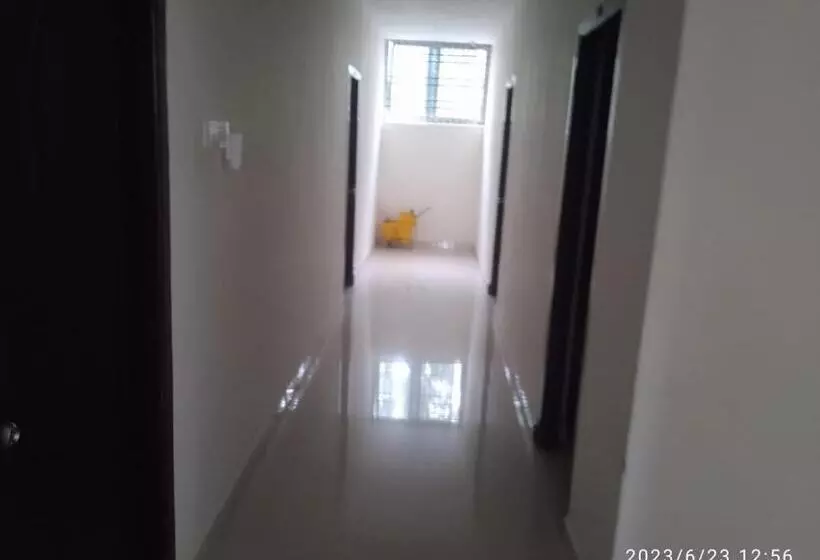 Hotelli Sri Kamakshi Bhavan