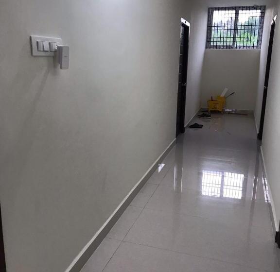 Hotelli Sri Kamakshi Bhavan