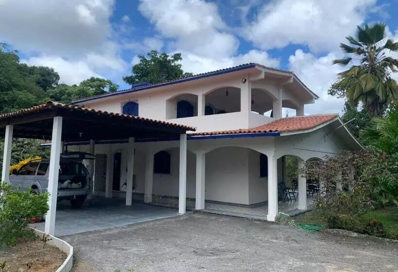 Hotelli Sítio Com Piscina Em Aldeia