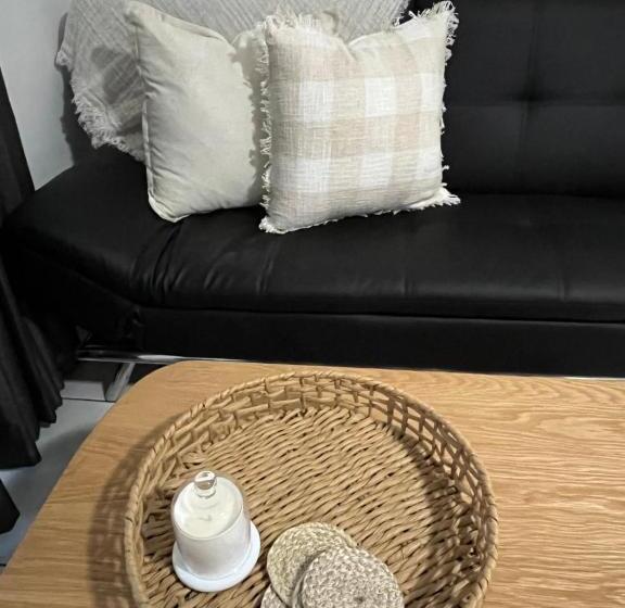 Indulge Beachfront At Dolphin Heads Resort Lousha Bach