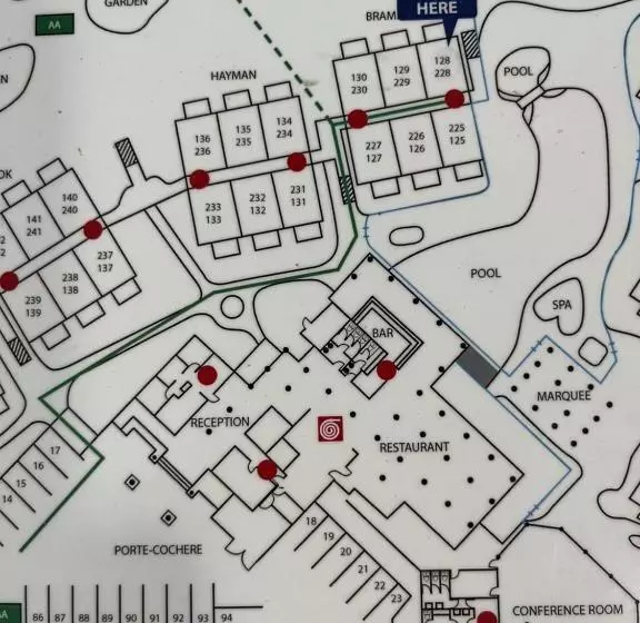 Indulge Beachfront At Dolphin Heads Resort   Lousha Bach